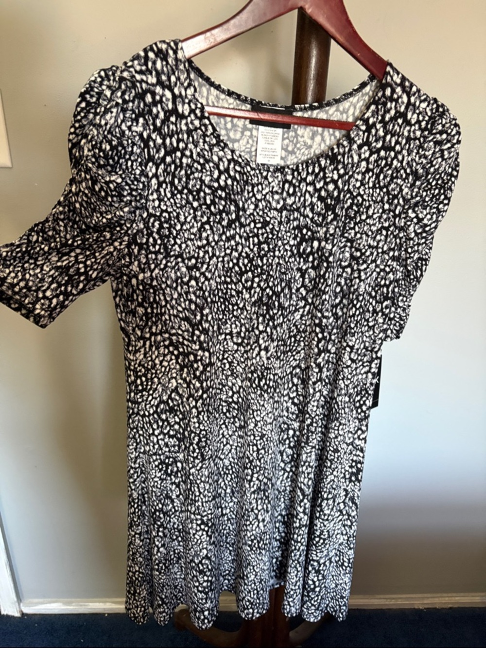 Black & White Patterned Women’s Dress